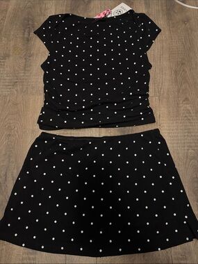 Cider Black with White Polka Dot Top